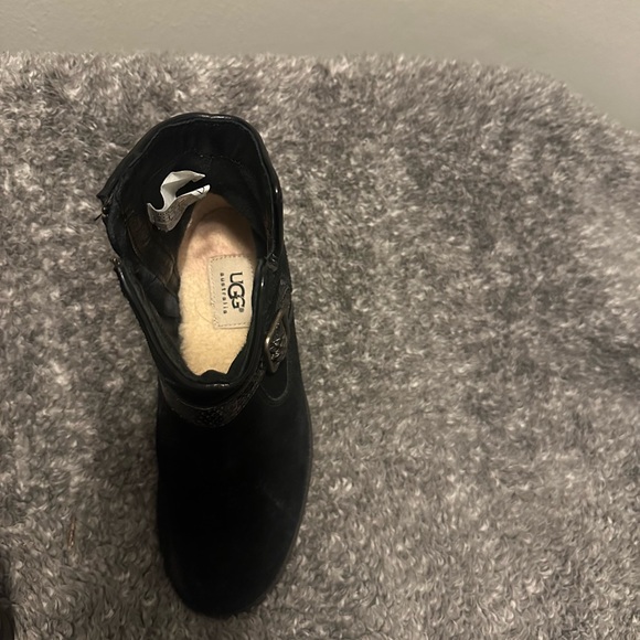 UGG Milner Boot Women’s 6.5 Black - Picture 7 of 7